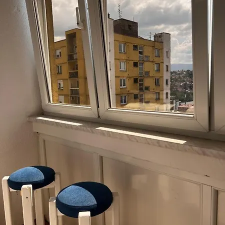 Skyline View From Spacious דירה סראייבו